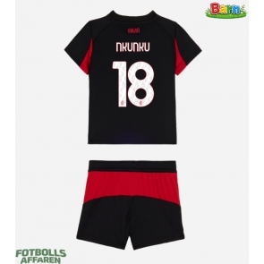 AC Milan Christopher Nkunku #18 Hemmaställ Barn 2025-26 Kortärmad (+ Korta byxor)